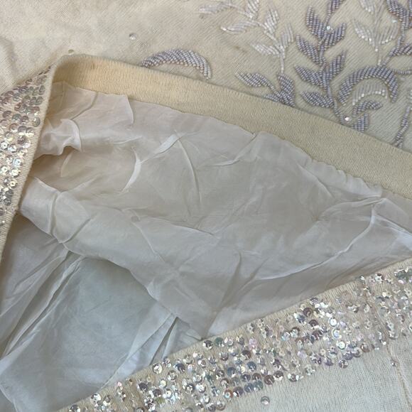 Women’s Vintage 1950s Angora wool formal festive beaded sweater size small - Picture 5 of 7